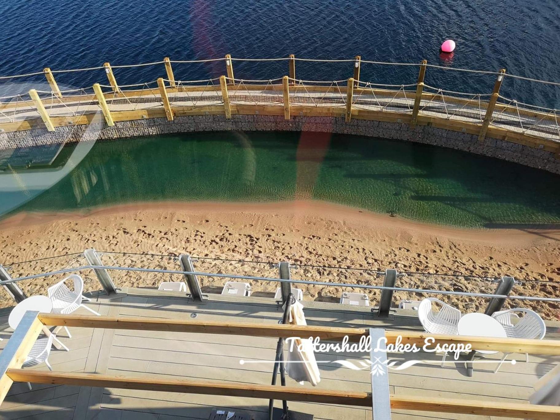 Meridian Tattershall Lakes Escape - Lakeside Lodge Caravan With A Fishing Peg Luxury Hot Tub المظهر الخارجي الصورة
